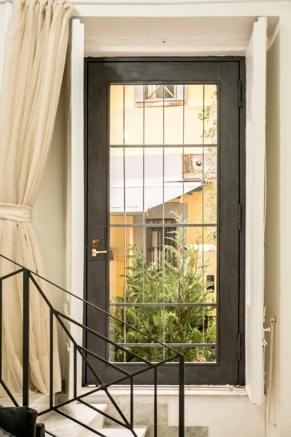 Il Salotto Di Nonna Cornelia 2 Hotell Neapel Exteriör bild