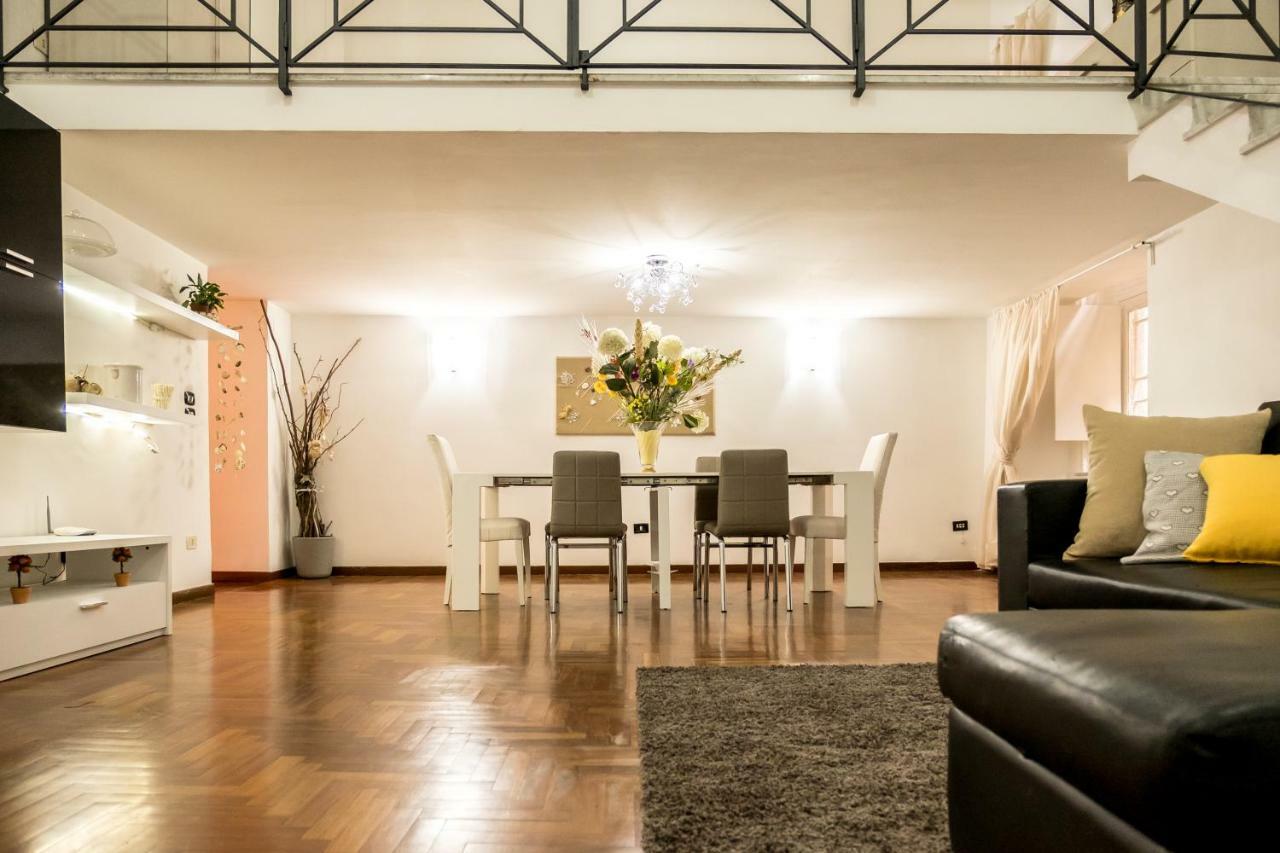 Il Salotto Di Nonna Cornelia 2 Hotell Neapel Exteriör bild