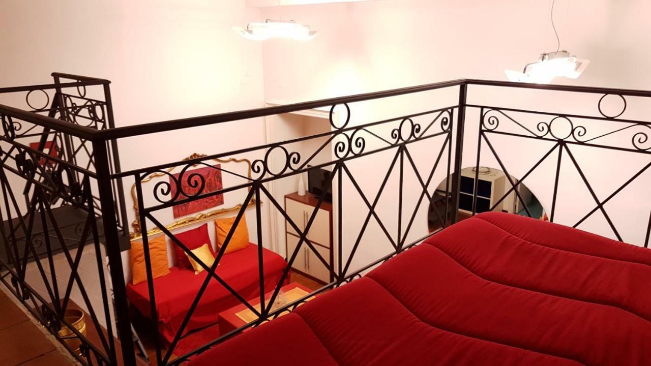 Il Salotto Di Nonna Cornelia 2 Hotell Neapel Exteriör bild